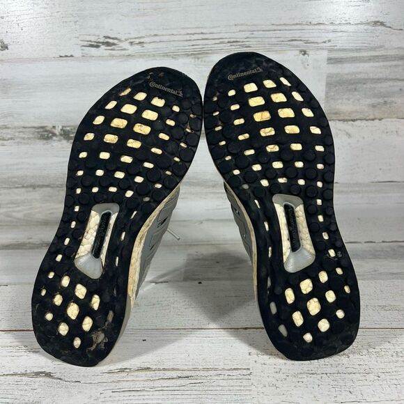 Adidas‎ Women's Ultraboost Gray Training Athletic Shoes US 7.5 - Picture 7 of 8